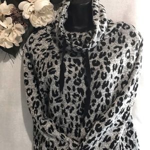 Animal print cowl neck sweater 🥰